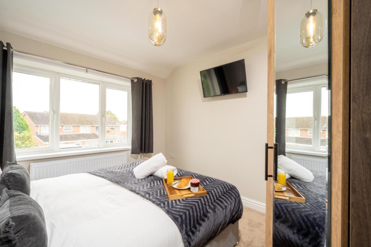 The Oaklands: Luxury 6-Bed Near Birmingham Attractions Villa Solihull Exterior photo
